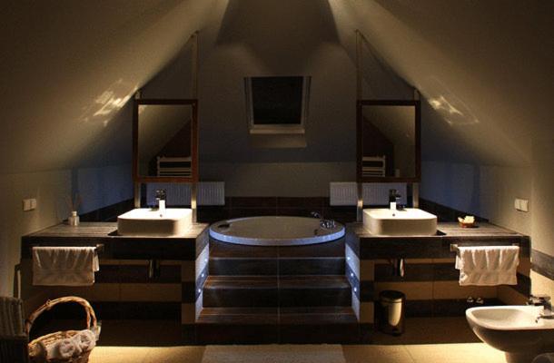 Villa Riccona Bronisze Zimmer foto